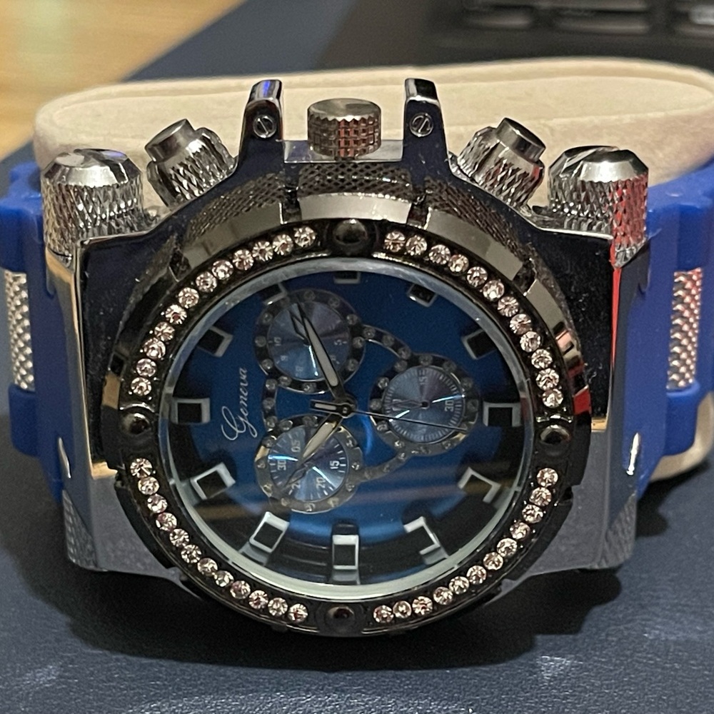 Geneva Watch - Picture 3 of 7